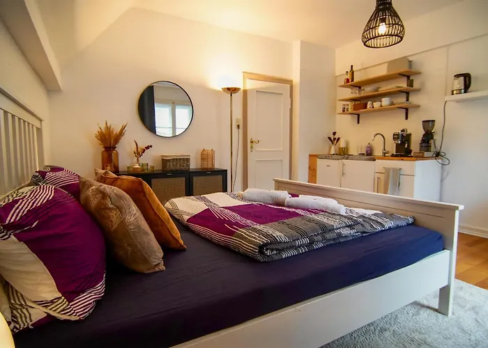 Apartment Mit Balkon Am Bergpark